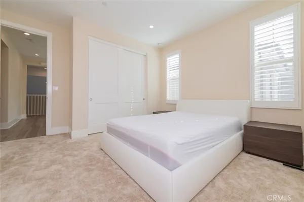 $9,800 | 58 Longchamp, Irvine, CA 92602