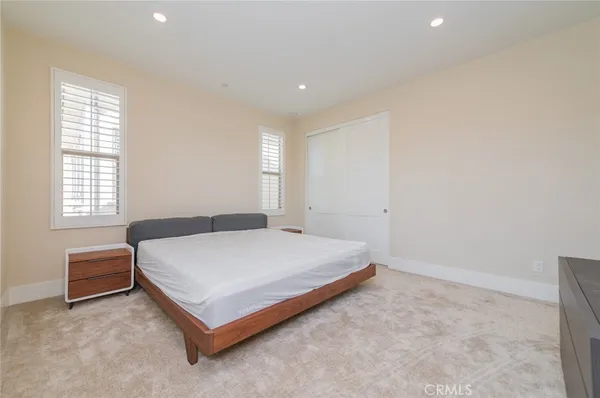 $9,800 | 58 Longchamp, Irvine, CA 92602