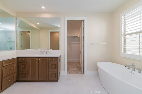 $9,800 | 58 Longchamp, Irvine, CA 92602