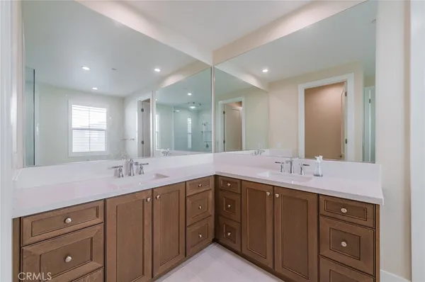 $9,800 | 58 Longchamp, Irvine, CA 92602