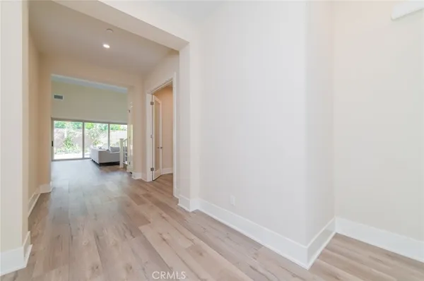 $9,800 | 58 Longchamp, Irvine, CA 92602