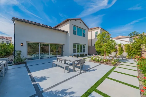 $9,800 | 58 Longchamp, Irvine, CA 92602