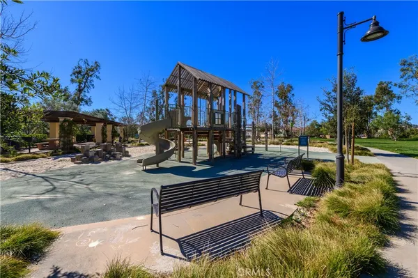 $9,800 | 58 Longchamp, Irvine, CA 92602