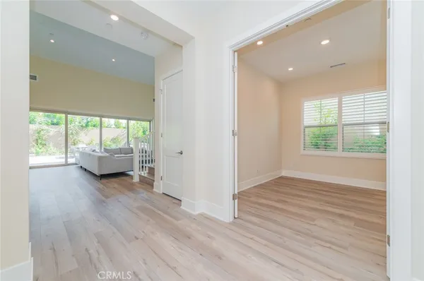 $9,800 | 58 Longchamp, Irvine, CA 92602