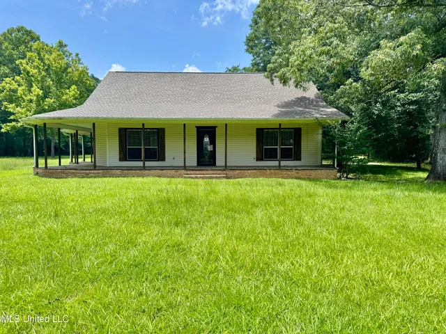 $225,000 | 1104 County Road 266, Shubuta, MS 39360