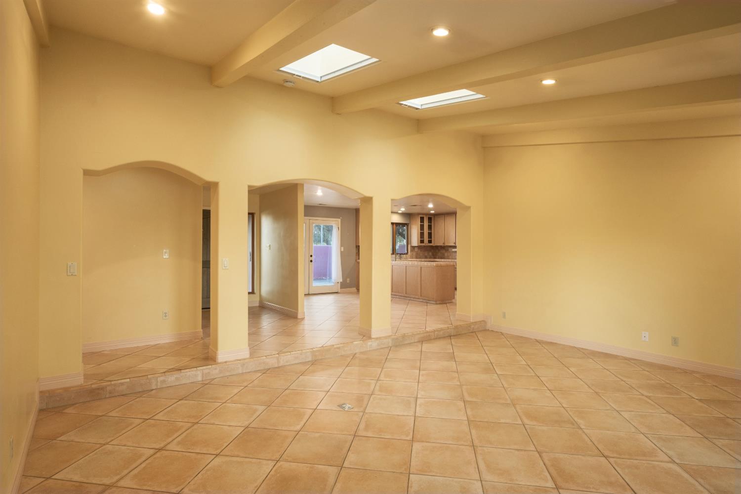 19282 East South Avenue Reedley, CA 93654 - Photo 12 of 33 a view of a hallway with an empty room