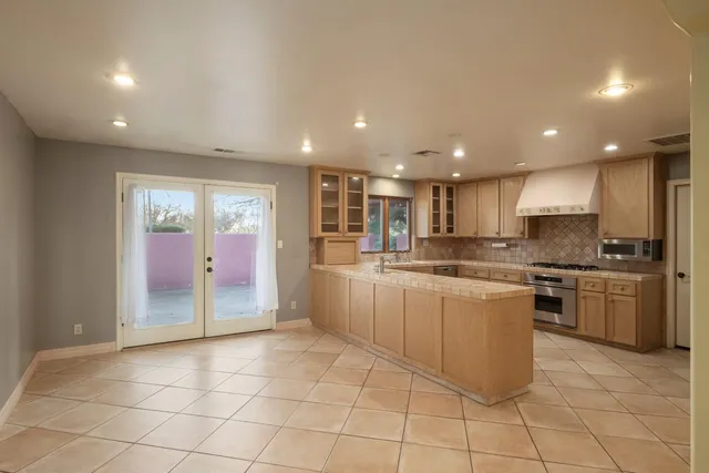 $950,000 | 19282 East South Avenue, Reedley, CA 93654