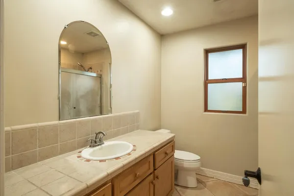 $899,950 | 19282 East South Avenue, Reedley, CA 93654