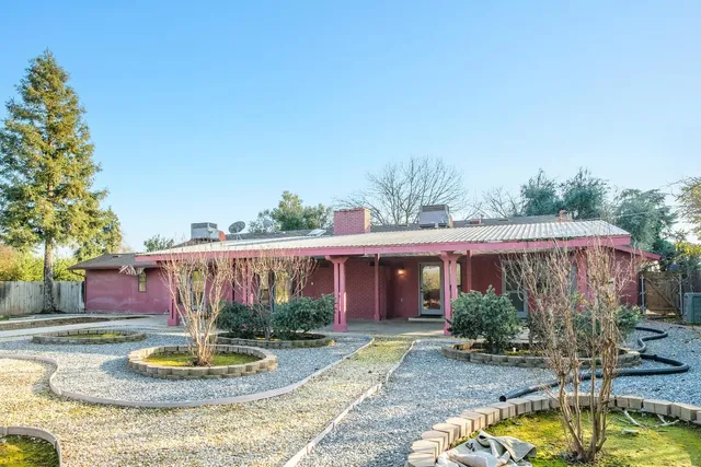 $950,000 | 19282 East South Avenue, Reedley, CA 93654
