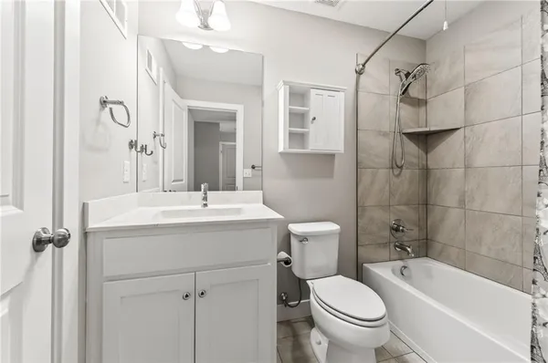 $630,000 | 8200 North Sycamore Avenue, Kansas City, MO 64158