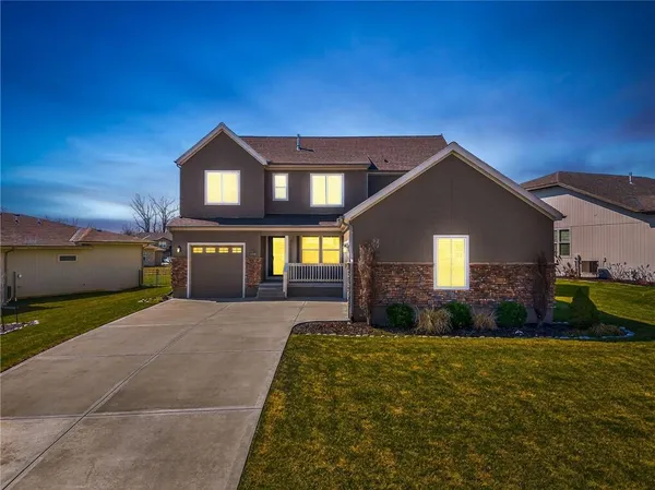 $630,000 | 8200 North Sycamore Avenue, Kansas City, MO 64158