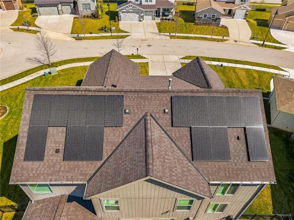 $630,000 | 8200 North Sycamore Avenue, Kansas City, MO 64158
