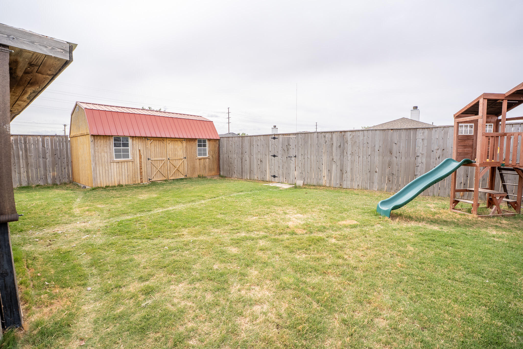 1609 78th Street Lubbock, TX 79423 - Photo 36 of 36 a view of a backyard