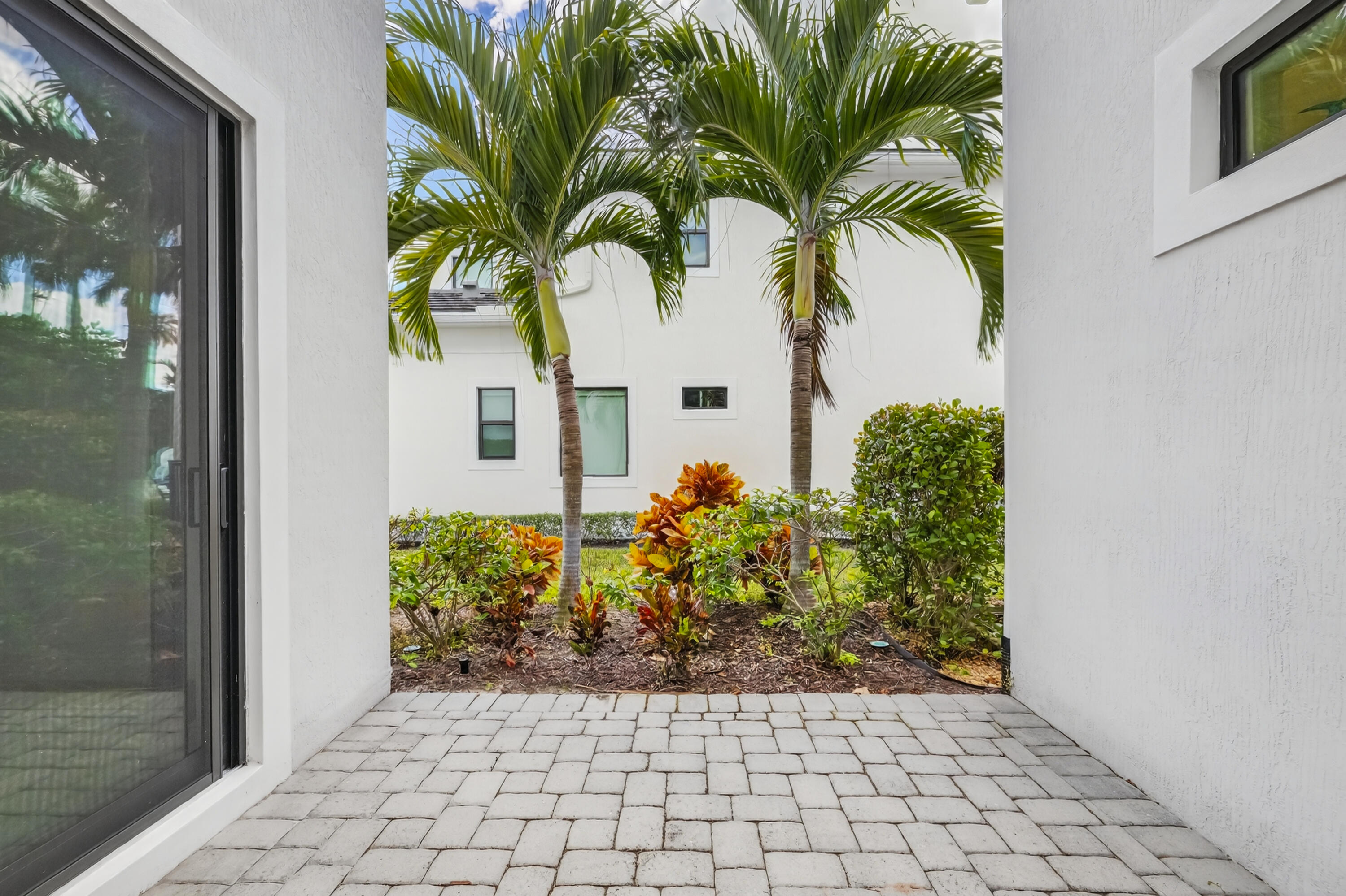 6980 Northwest 28th Avenue Boca Raton, FL 33496 - Photo 60 of 70 71-print-8I8A8220