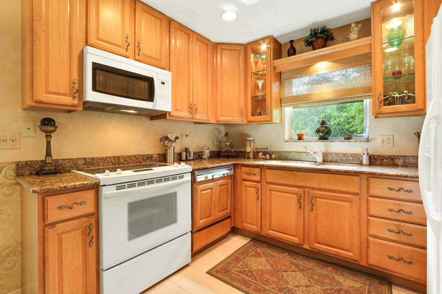 4649 Betelnut Street Boca Raton, FL 33428 - Photo 8 of 20 4649 Betelnut St Boca Raton FL-large-008