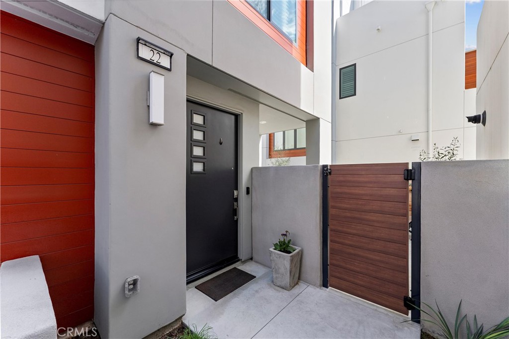 22 Transport Tustin, CA 92782 - Photo 35 of 44 a view of outdoor space and deck