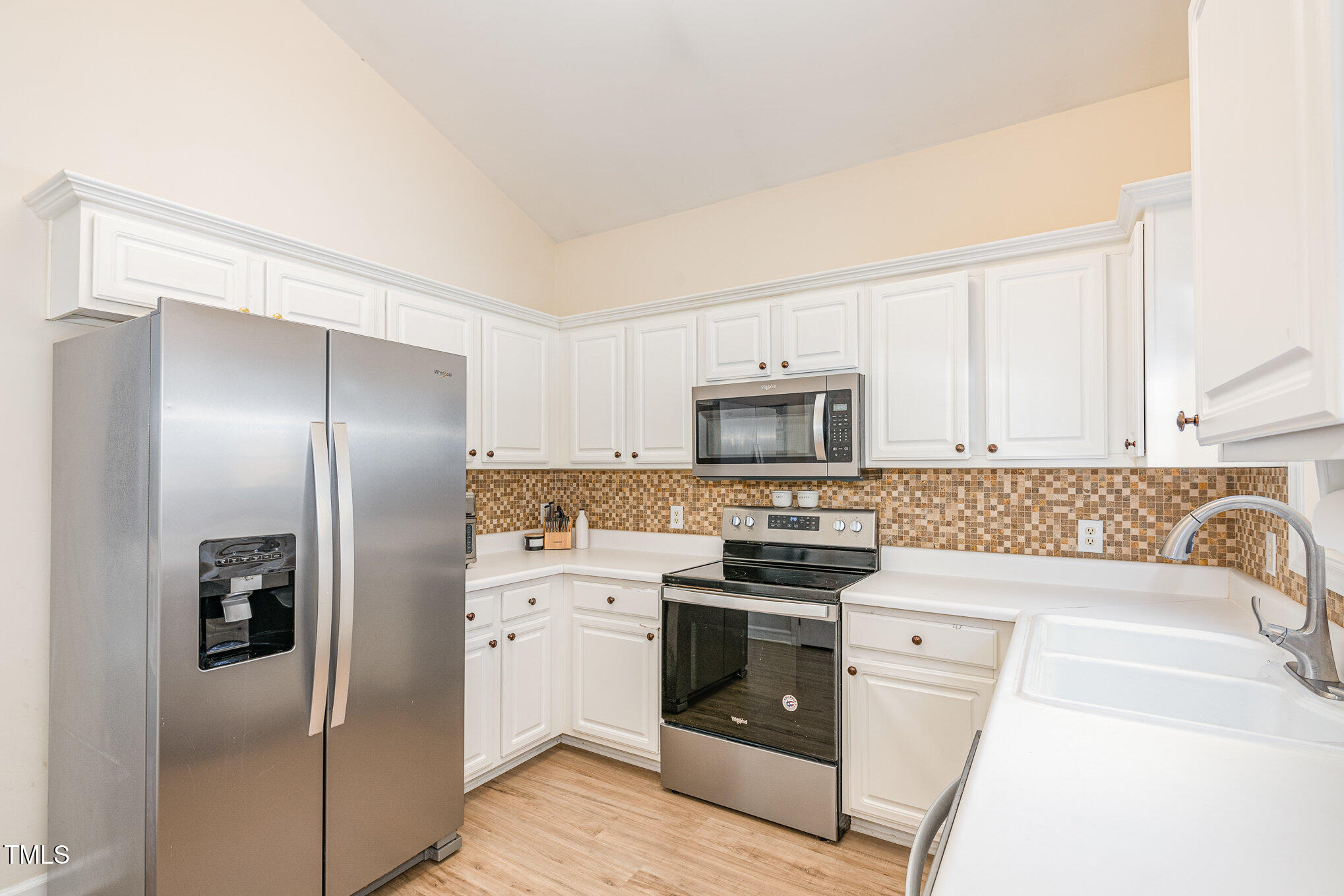 4828 Morning Edge Drive Raleigh, NC 27613 - Photo 11 of 28 011_file_41