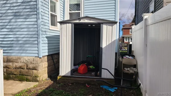 $189,900 | 59 Aldrich Place, Buffalo, NY 14220