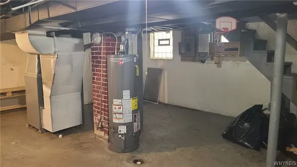 $189,900 | 59 Aldrich Place, Buffalo, NY 14220