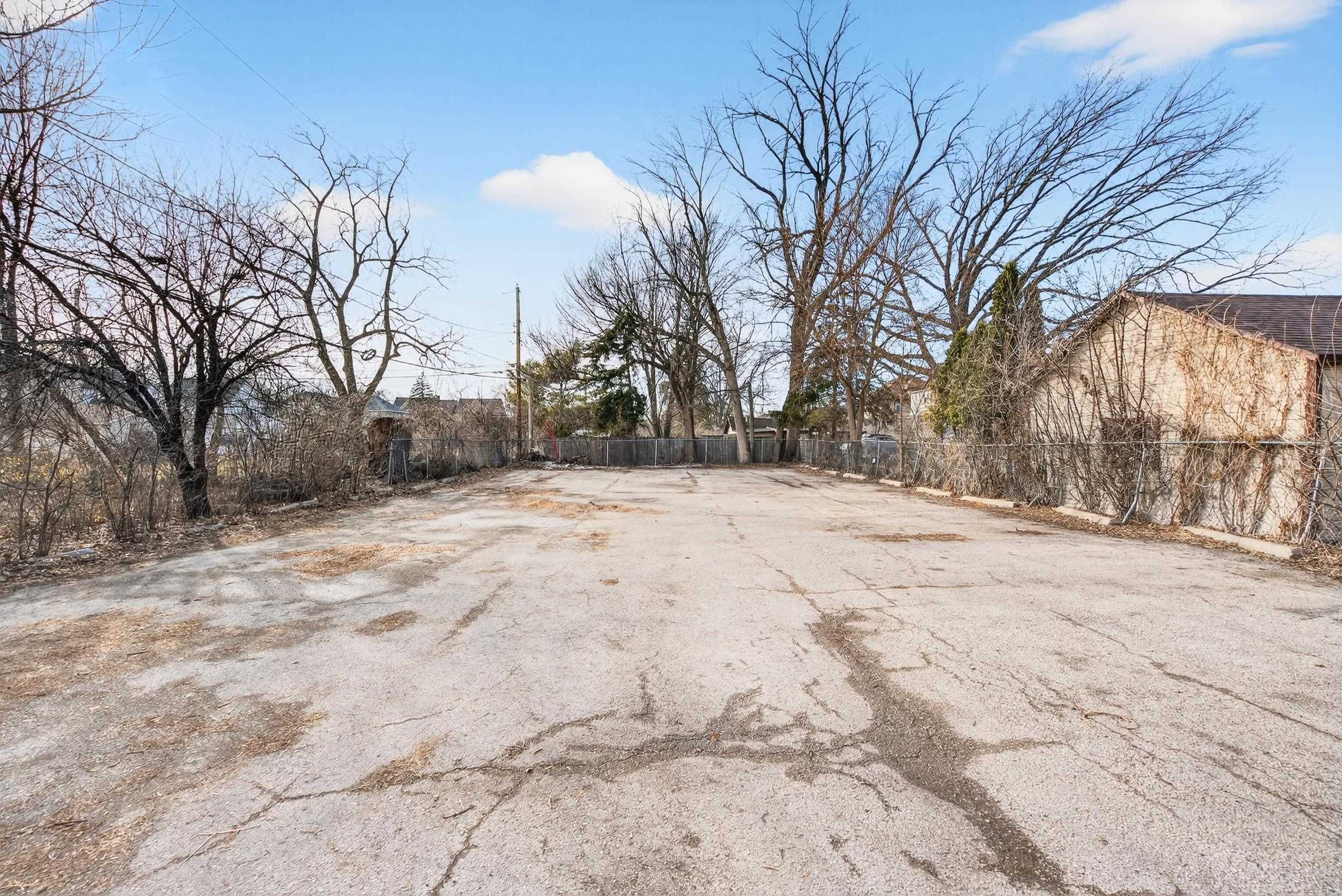 202 East Rees Street Fond du Lac, WI 54935 - Photo 23 of 27