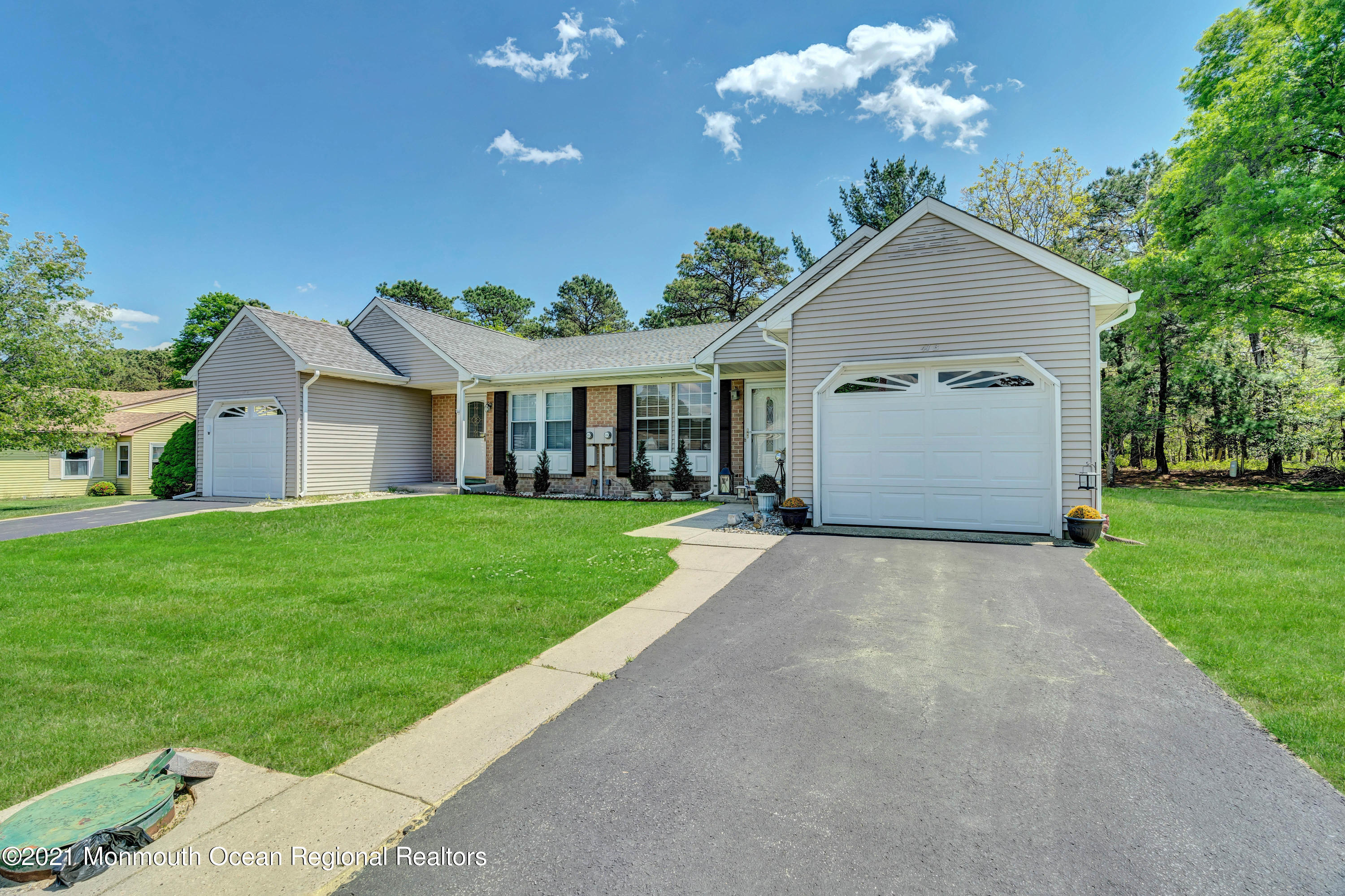 47 B Medford Road Whiting, NJ 08759 - Photo 2 of 26 1 (2)