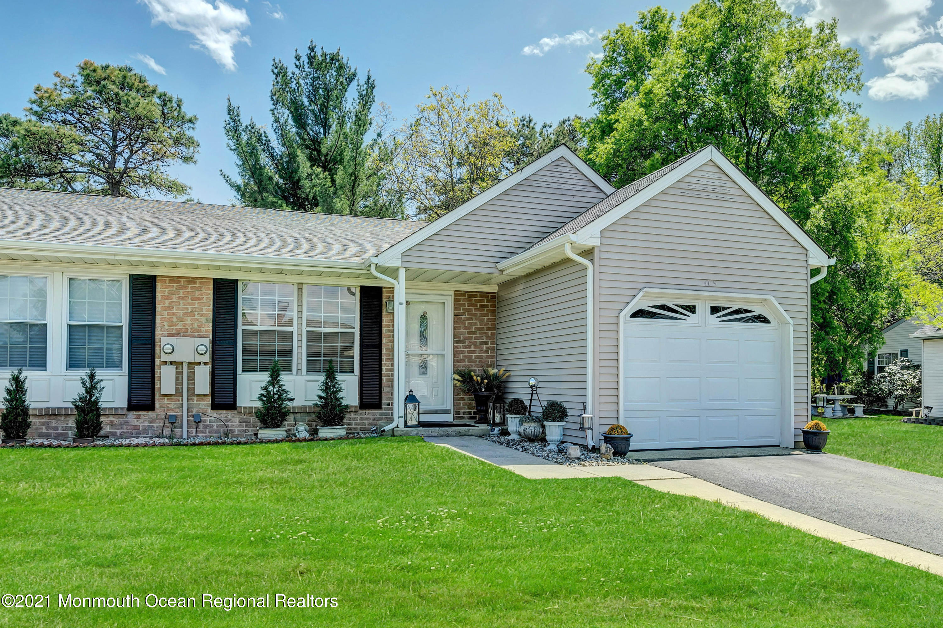 47 B Medford Road Whiting, NJ 08759 - Photo 5 of 26 1 (5)