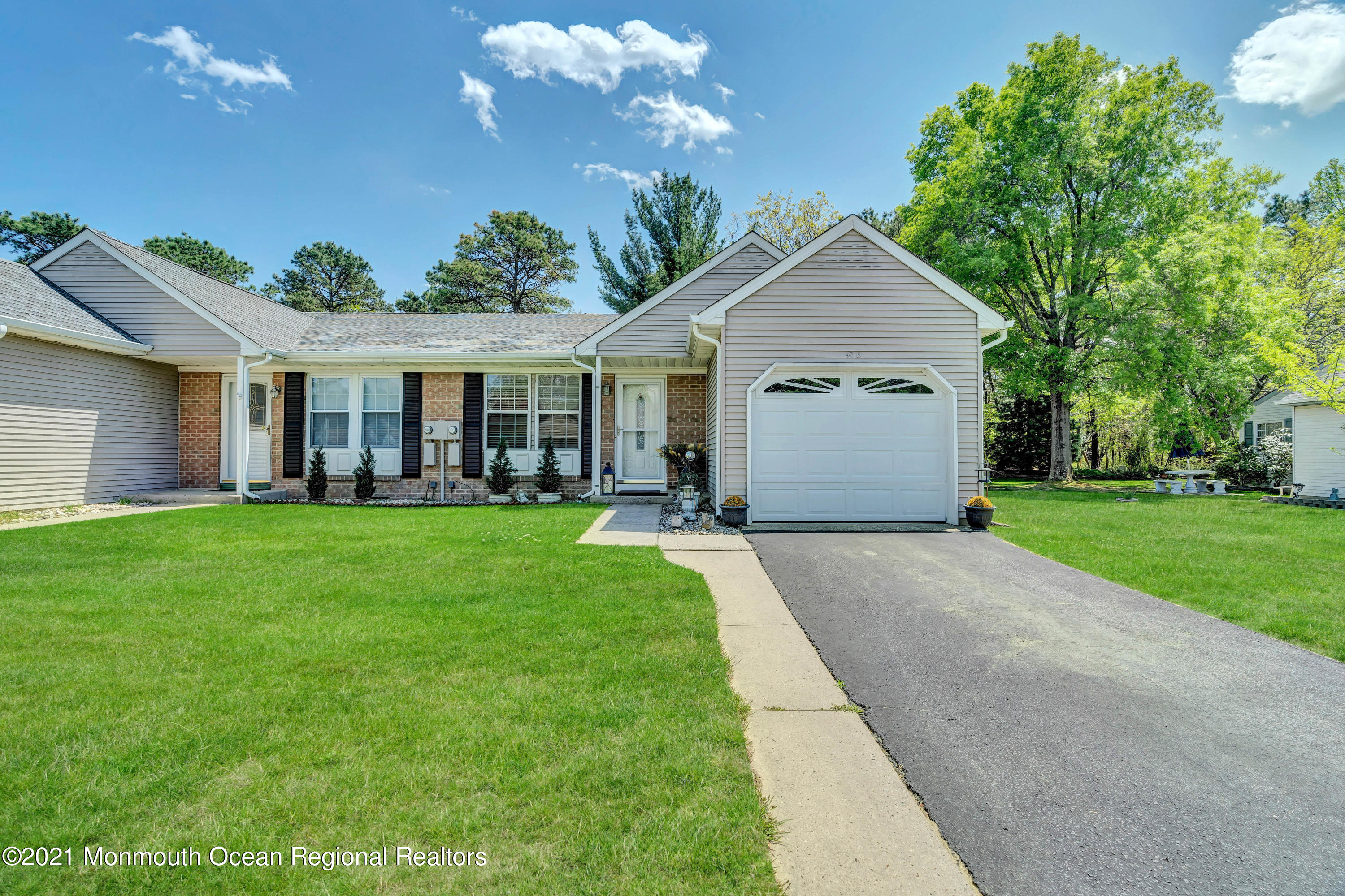 47 B Medford Road Whiting, NJ 08759 - Photo 6 of 26 1 (6)