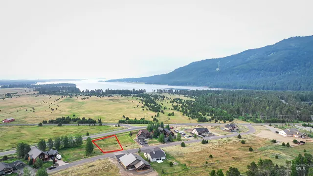 $175,000 | 13116 Hawks Bay Road, Donnelly, ID 83615