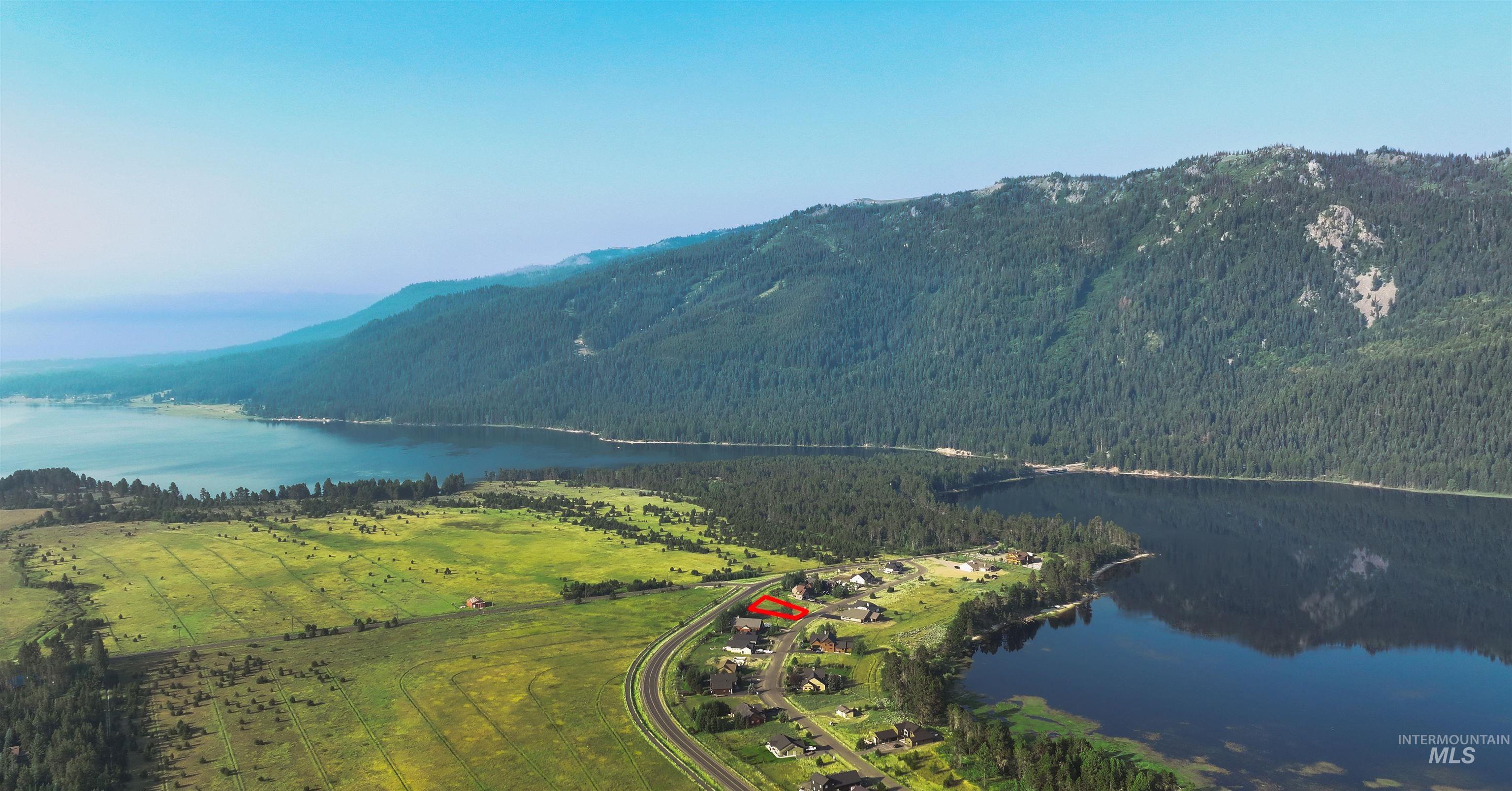 13116 Hawks Bay Road Donnelly, ID 83615 - Photo 3 of 16