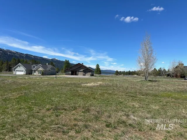 $175,000 | 13116 Hawks Bay Road, Donnelly, ID 83615
