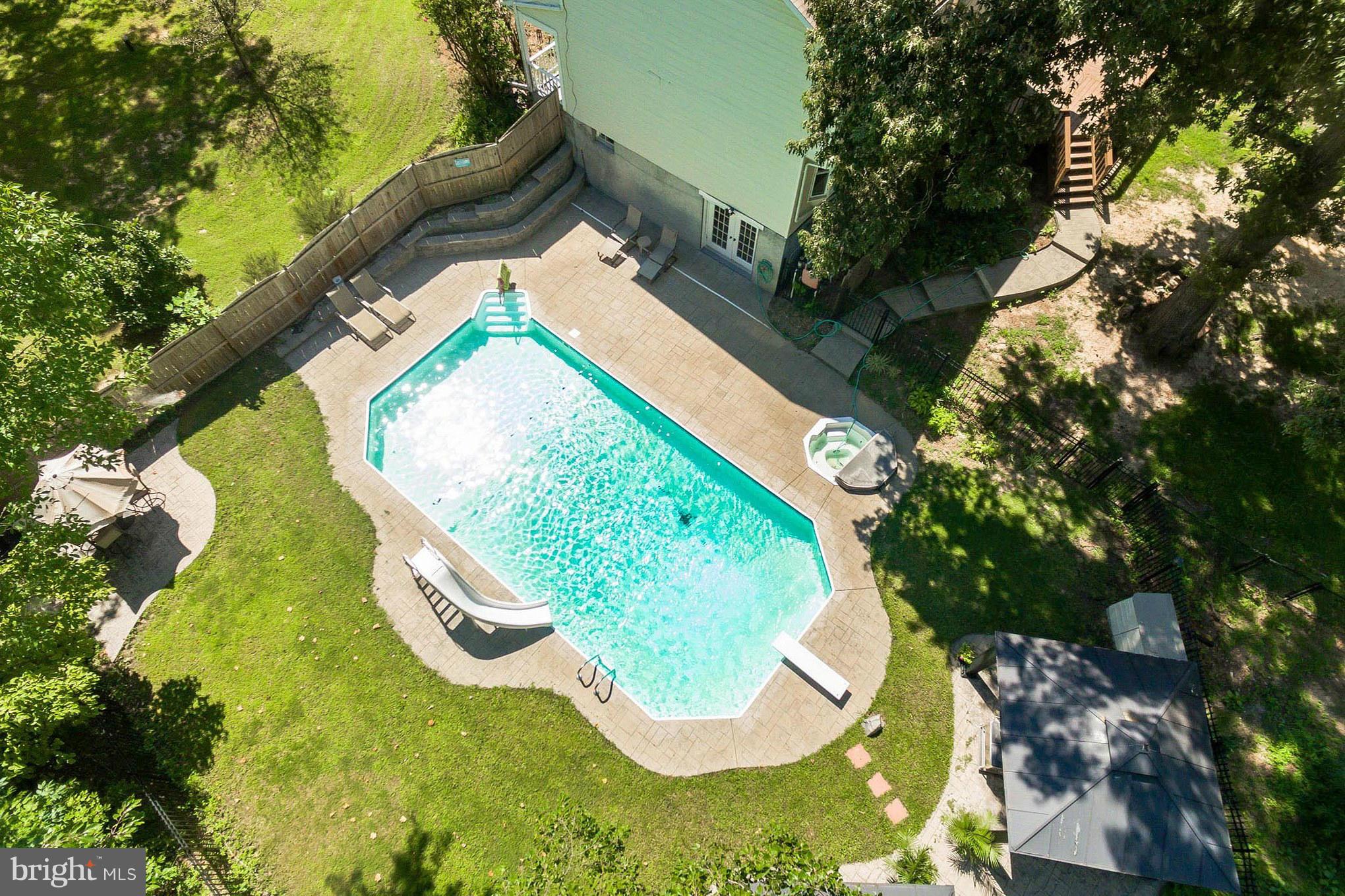 8150 Sinclair Mill Road Manassas, VA 20112 - Photo 2 of 30 In-ground Pool