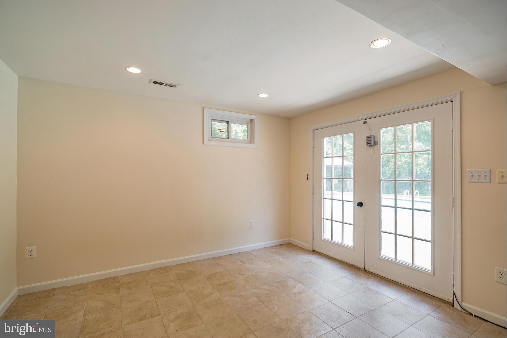 8150 Sinclair Mill Road Manassas, VA 20112 - Photo 23 of 30 Basement