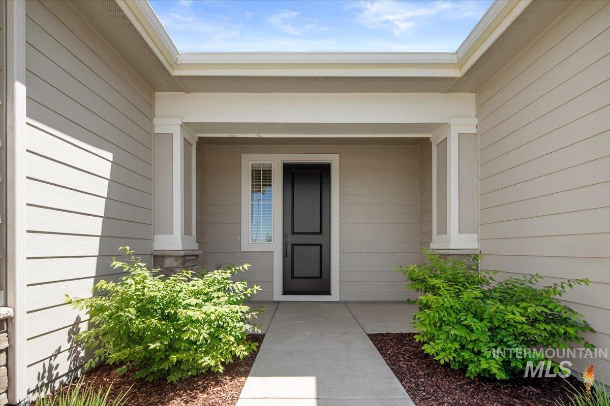 5901 West Copperstone Court Meridian, ID 83646 - Photo 4 of 50