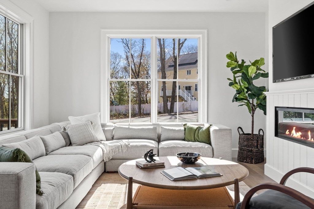 26 Common Court, Unit 26 Lexington, MA 02421 - Photo 12 of 41 Gallery Image 12