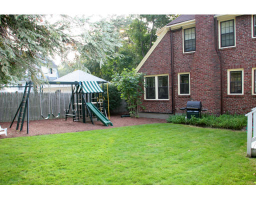 290 Dorset Road Newton, MA 02468 - Photo 16 of 18