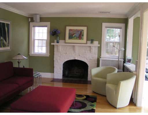 290 Dorset Road Newton, MA 02468 - Photo 3 of 18