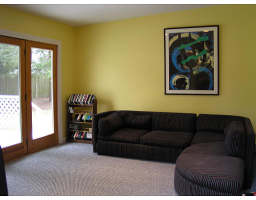 290 Dorset Road Newton, MA 02468 - Photo 7 of 18