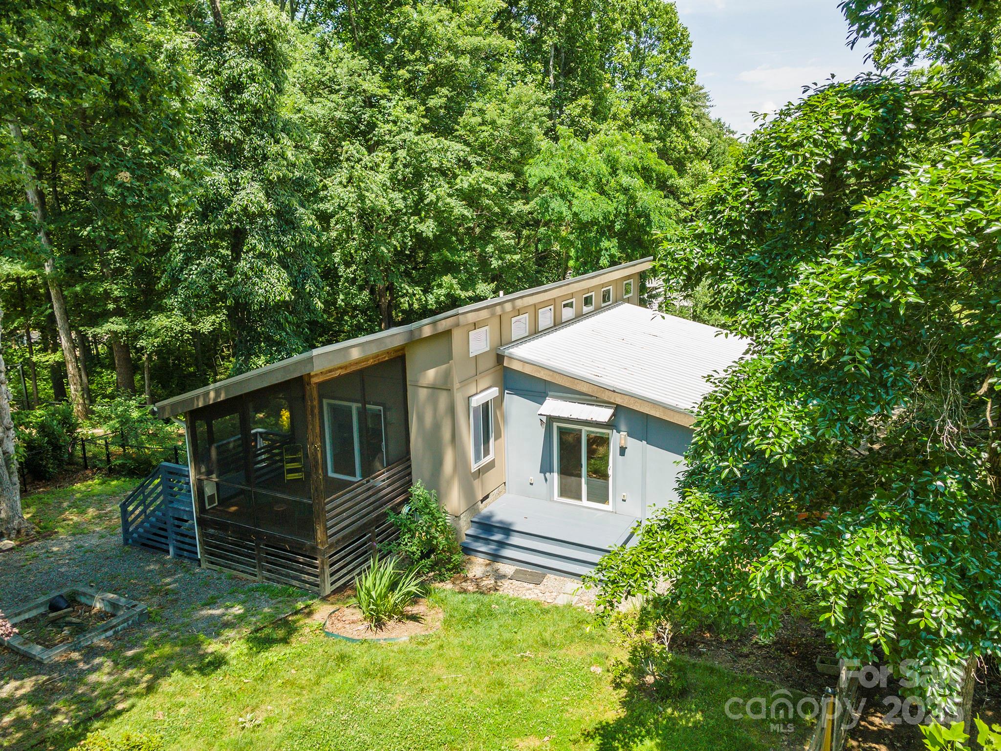 17 Digges Road Asheville, NC 28805 - Photo 10 of 31 Gallery Image 10