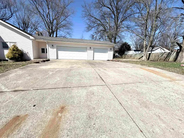 $259,000 | 204 West Depot Street, Bruceville, IN 47516