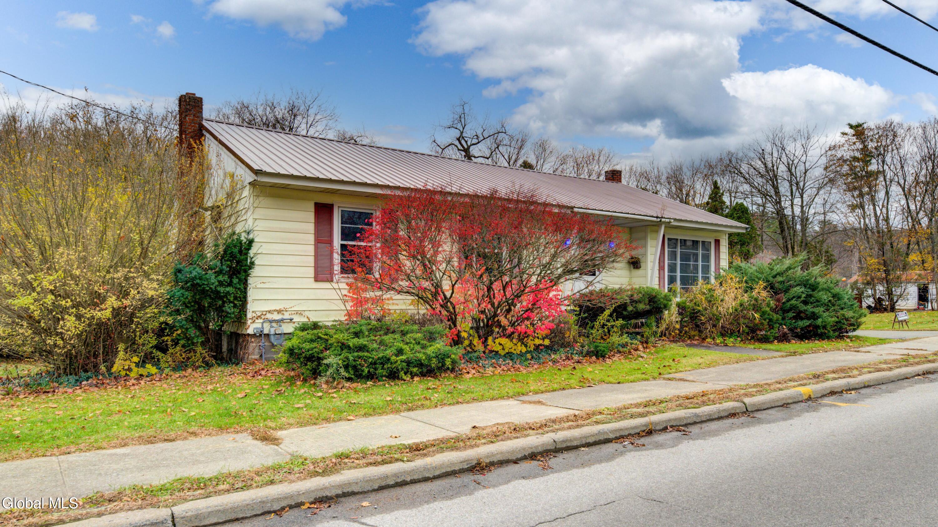 37 Reid Street Fort Plain, NY 13339 - Photo 2 of 32 37 Reid St-29