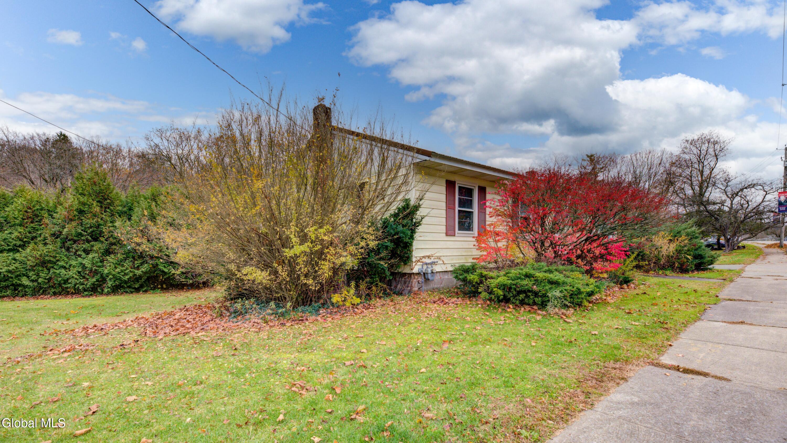 37 Reid Street Fort Plain, NY 13339 - Photo 4 of 32 37 Reid St-28