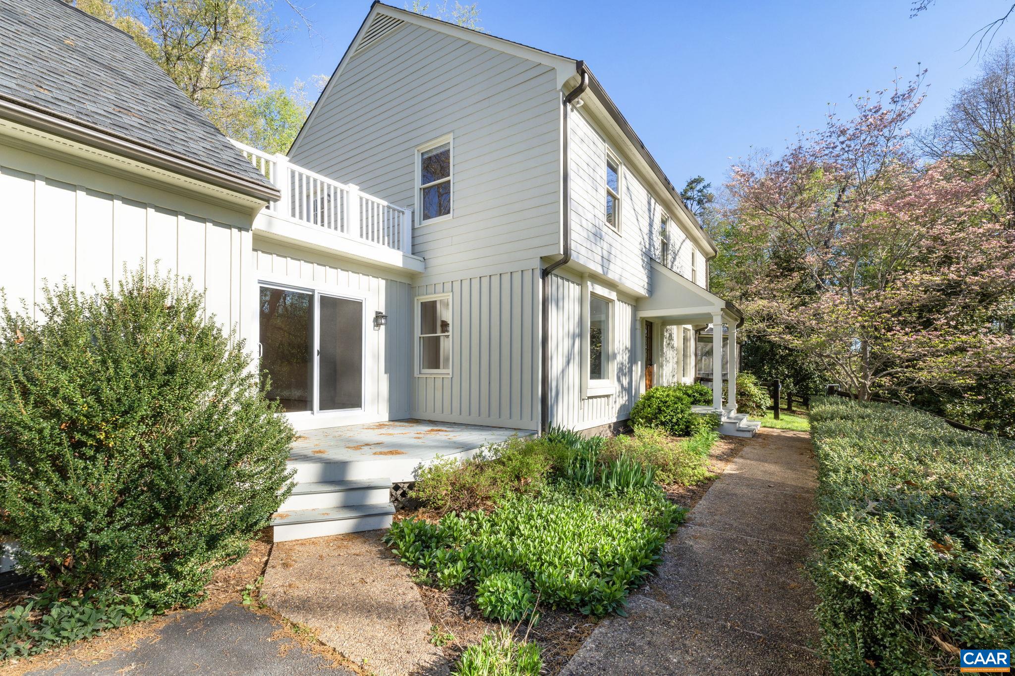 4053 Free Union Road Charlottesville, VA 22901 - Photo 6 of 67 a front view of a house with a yard