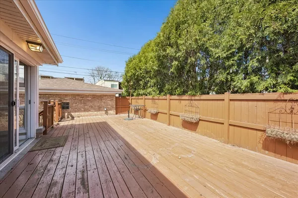 $439,000 | 8136 Kenton Avenue, Skokie, IL 60076