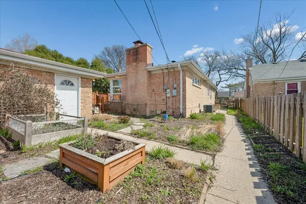 $439,000 | 8136 Kenton Avenue, Skokie, IL 60076
