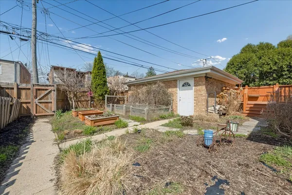 $439,000 | 8136 Kenton Avenue, Skokie, IL 60076