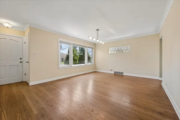 $439,000 | 8136 Kenton Avenue, Skokie, IL 60076
