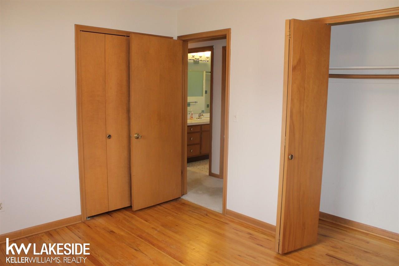 51951 Romeo Plank Road Macomb, MI 48042 - Photo 10 of 30