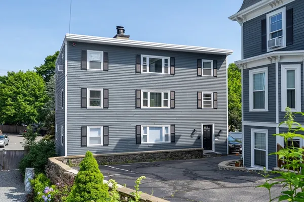 $415,000 | 121 R Elm Street, Unit 2, Marblehead, MA 01945