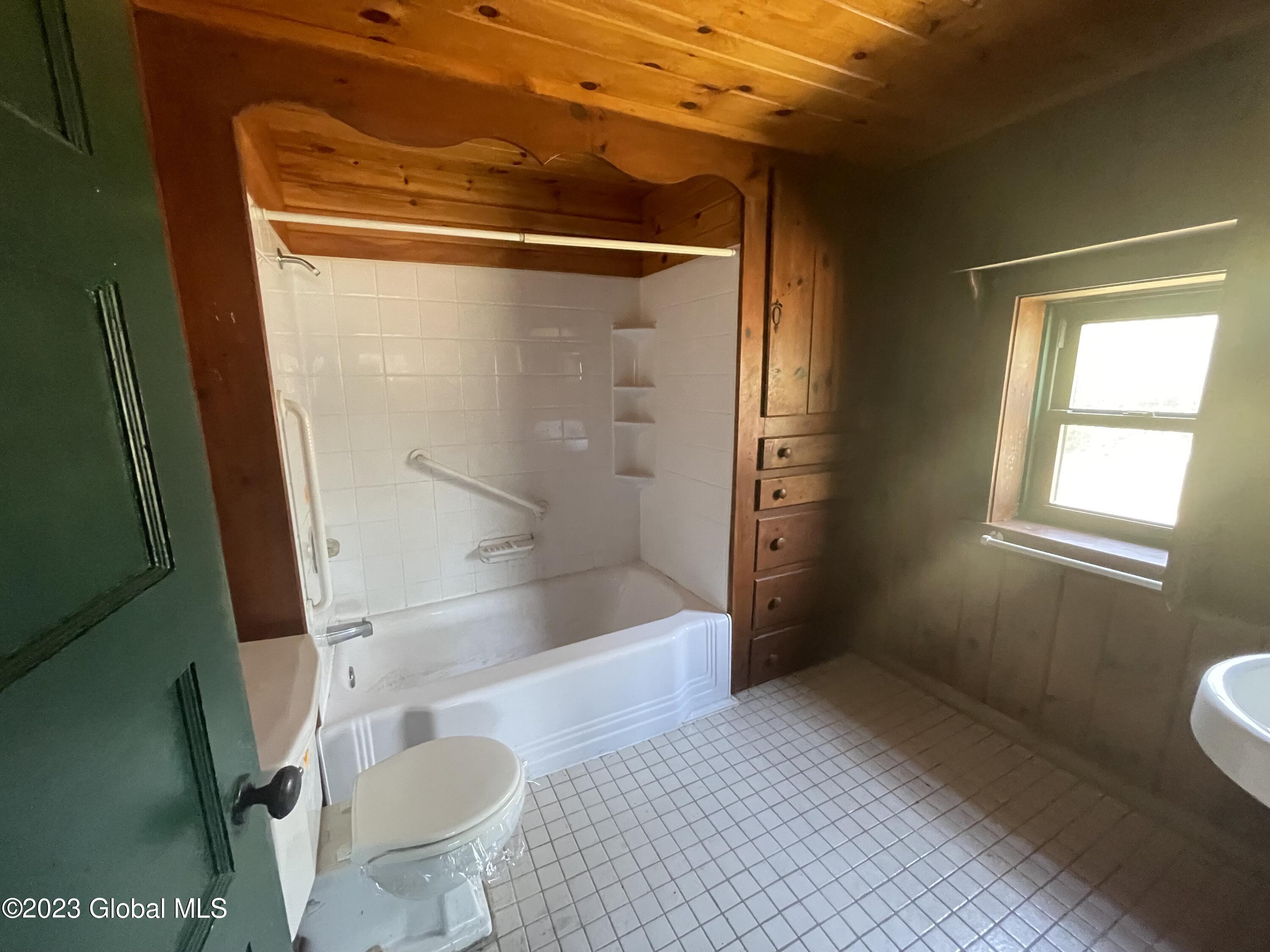 204 Igerna Road Chester, NY 12853 - Photo 12 of 22 IMG-3577