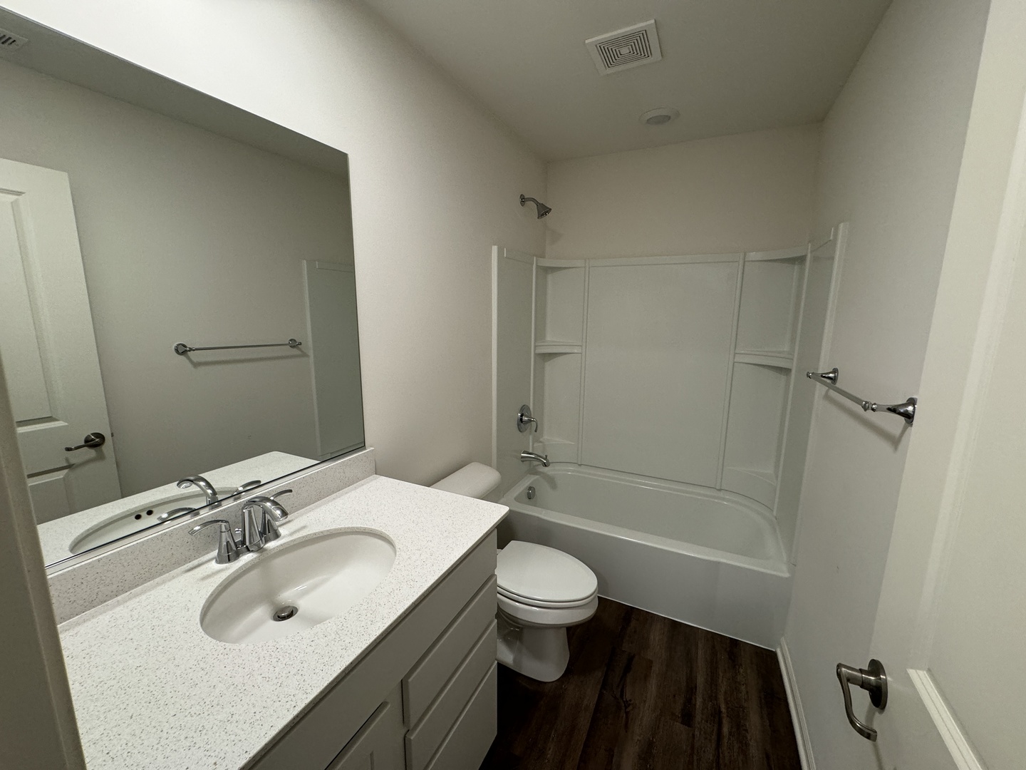1201 Draper Road McHenry, IL 60050 - Photo 9 of 13